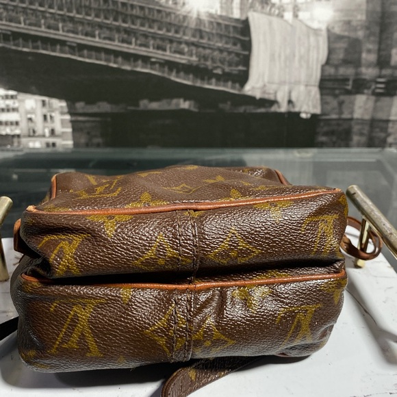 Authentic Vintage Louis Vuitton Monogram Amazon Messenger Bag - Picture 12 of 15